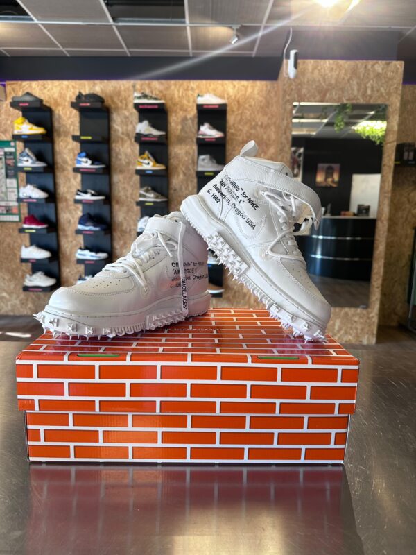 Air Force 1 MID x Off White Grafitti – Bild 2